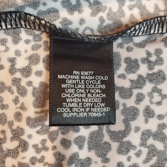 NWT Liz Claiborne SZ PS GRAND SPORTIF Women's Stretch Top Black White - Picture 9 of 9